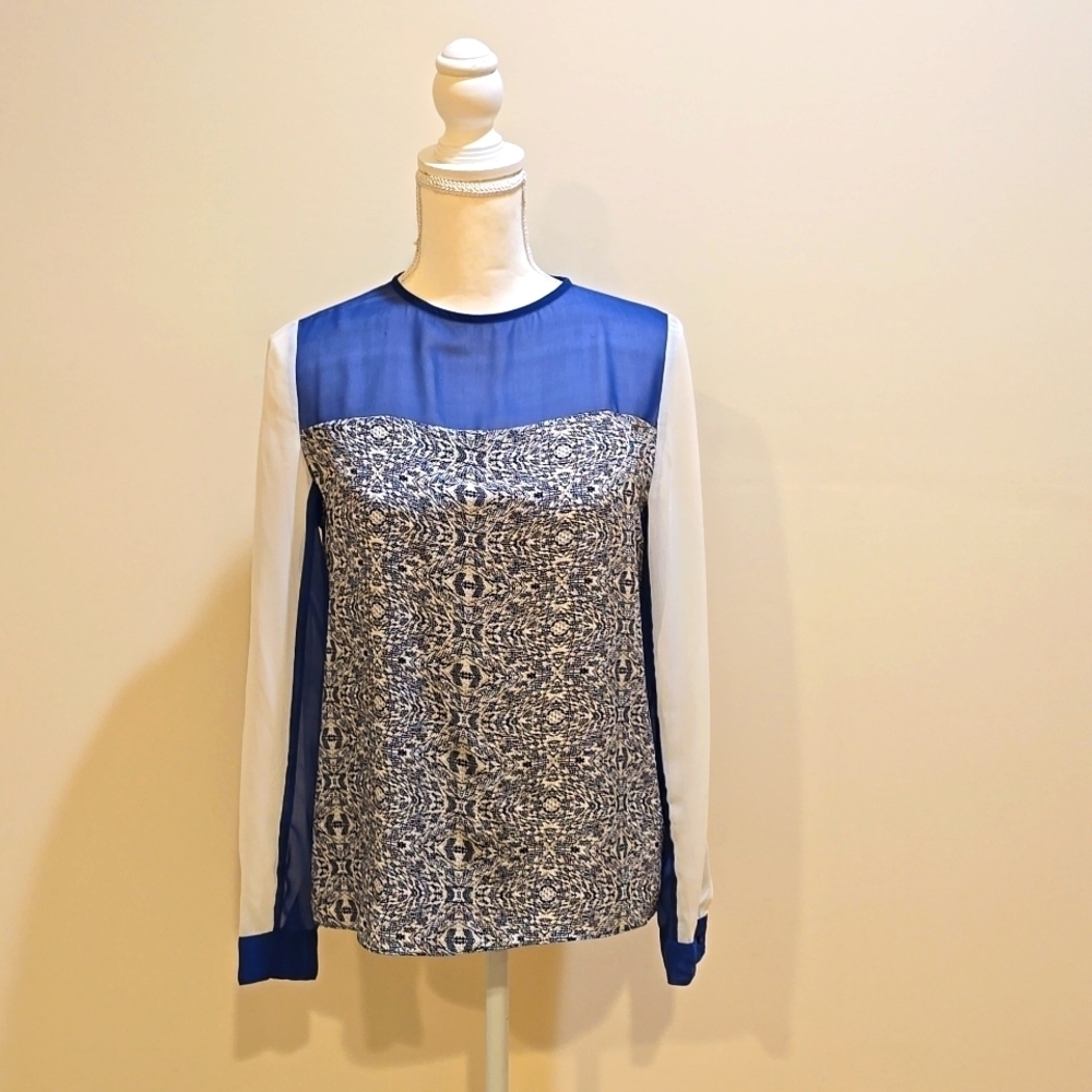 Blouse. Size S